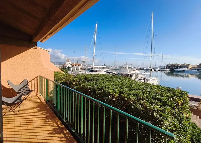Marcogcani - Golfe De St-tropez - Vue Imprenable Et Acces Direct Au Port Apartman Cogolin